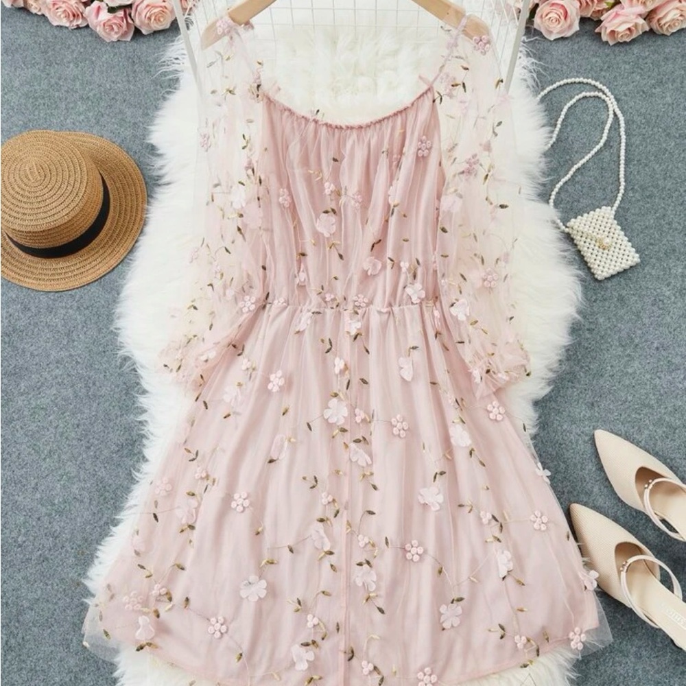 NEW - NEVER WORN Super Cute Pink Boho Dress with Embroidered Flowers